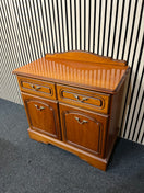 Switch Rossmore mahogany two-door, two-drawer sideboard with glass top (H 86 x W 85 x D 43 cm) 1126 3 image