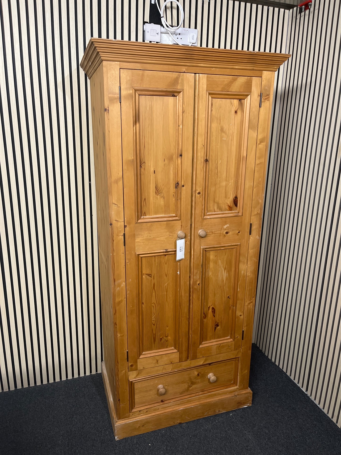 Tall pitch pine wardrobe (H 200 x W 90 x D 59 cm) 3325