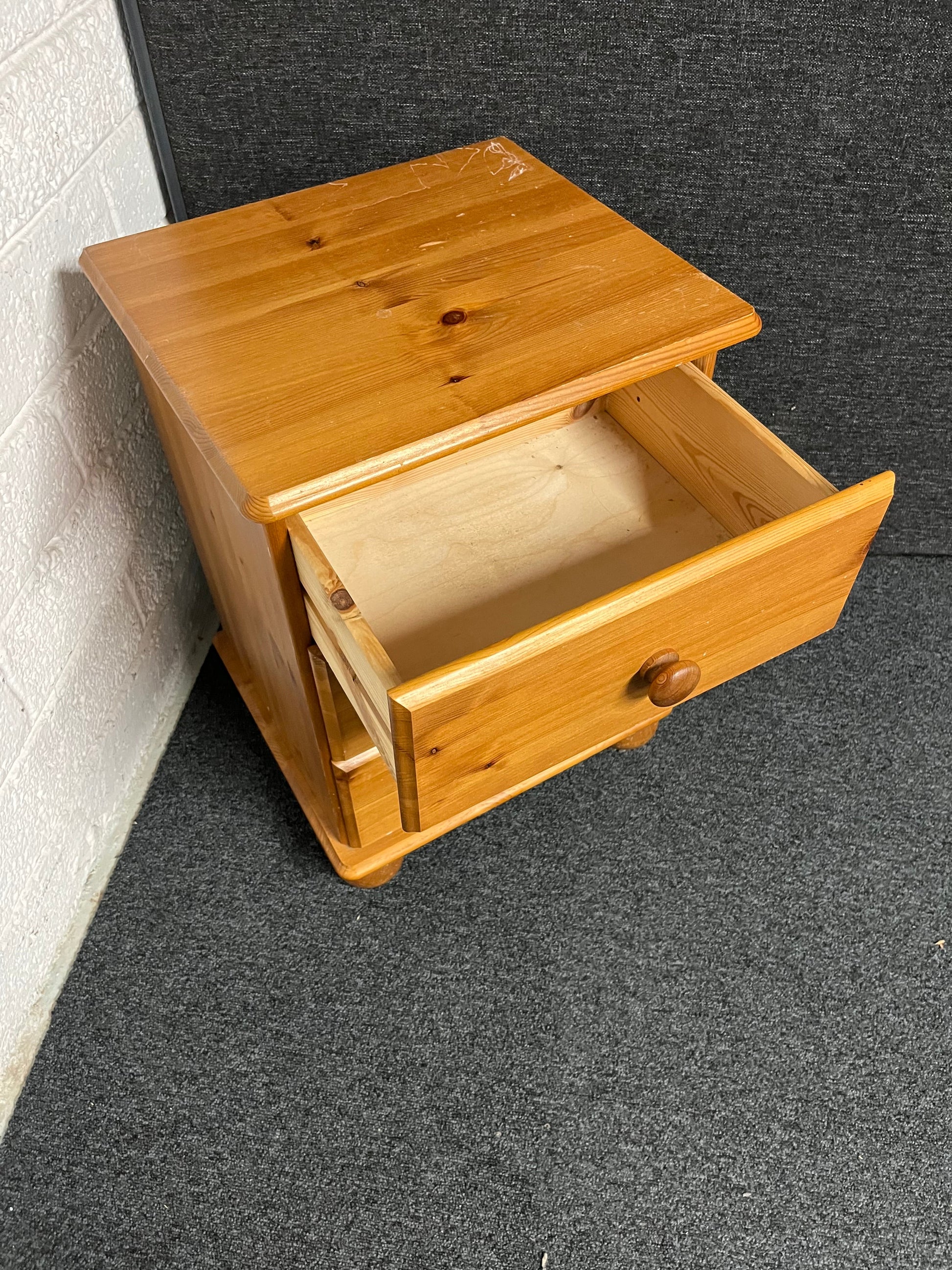 3 drawer pine bedside locker  1225