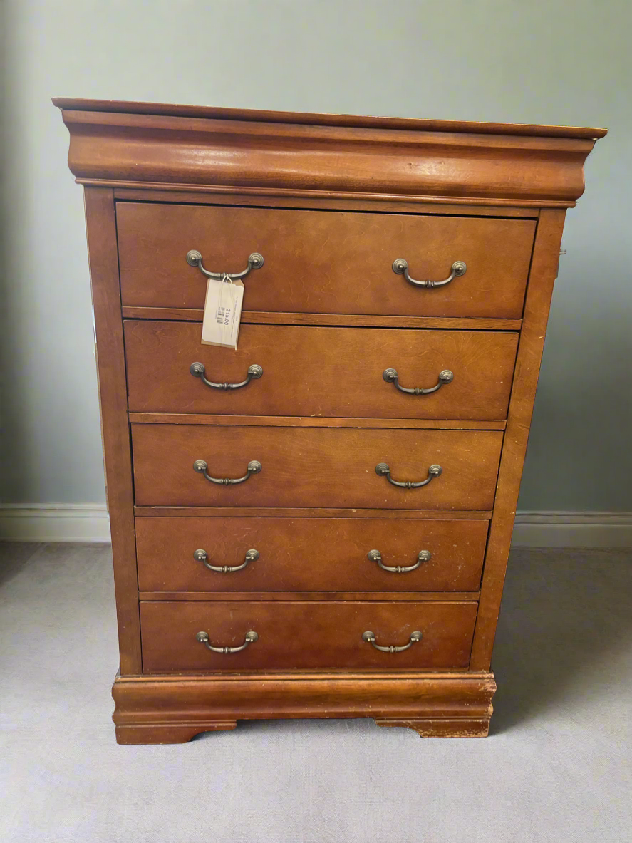 Tall boy mahogany stained 5 drawer chest of drawers  2125