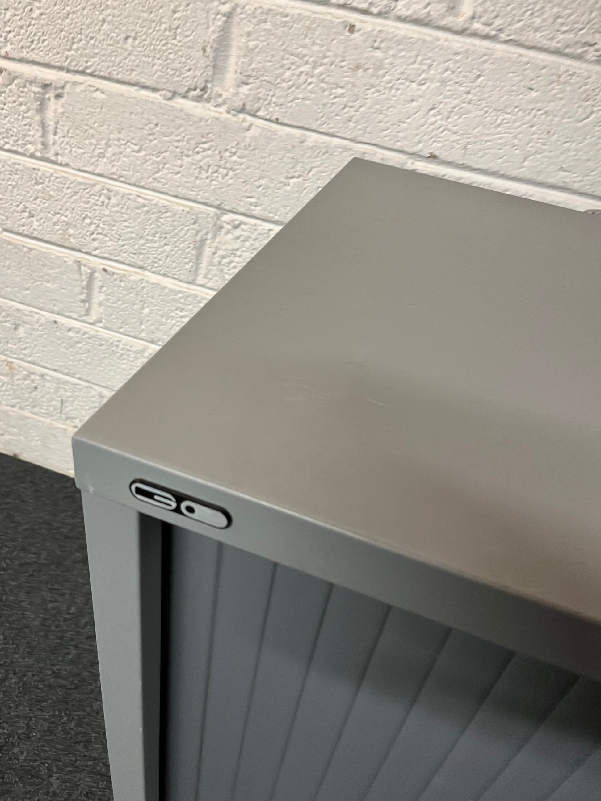 SECONDHAND Small GO grey tambour unit with shelf (H 700 x W 800 x D 490 mm)