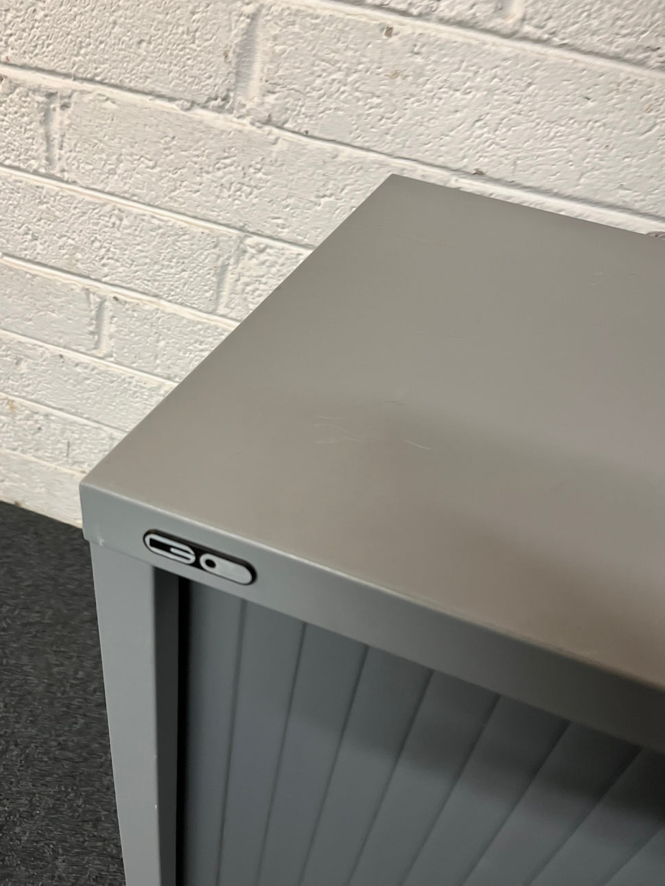 SECONDHAND Small GO grey tambour unit with shelf (H 700 x W 800 x D 490 mm)