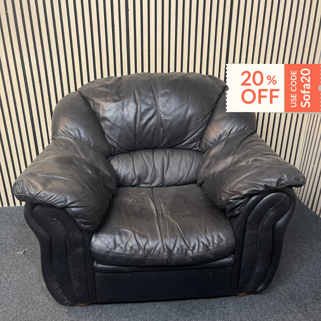 black leatherette armchair  43718