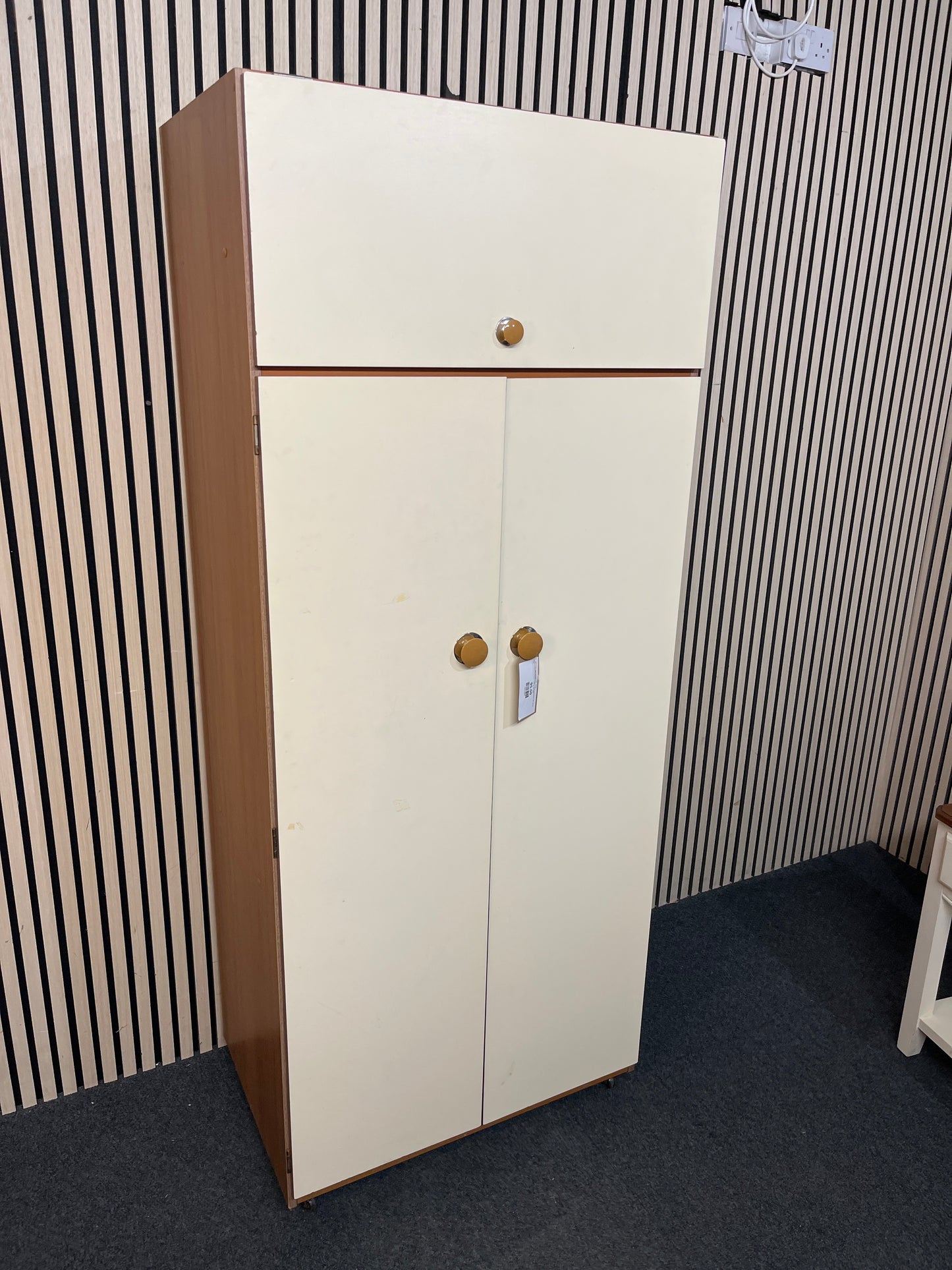 Tall white laminate 2 door 1 shelf wardrobe (H 186 x W 76 x D 52 cm) 3126