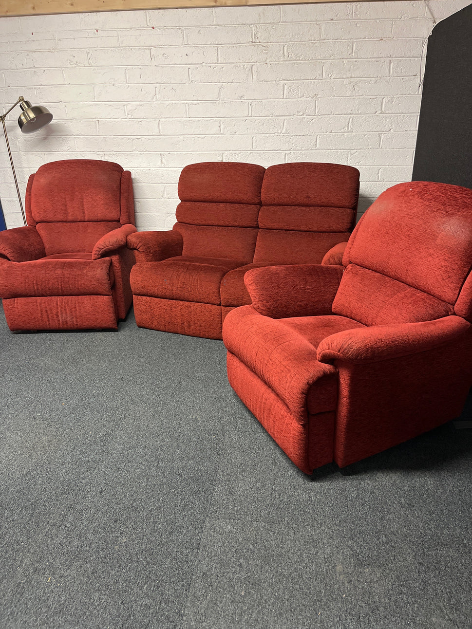 2+1+1 Wine fabric recliner set%A0 1225