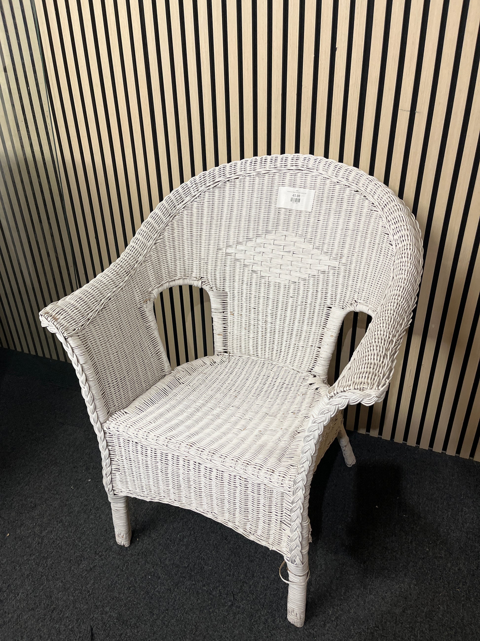 Lloyd loom Wicker arm chair in white 3325