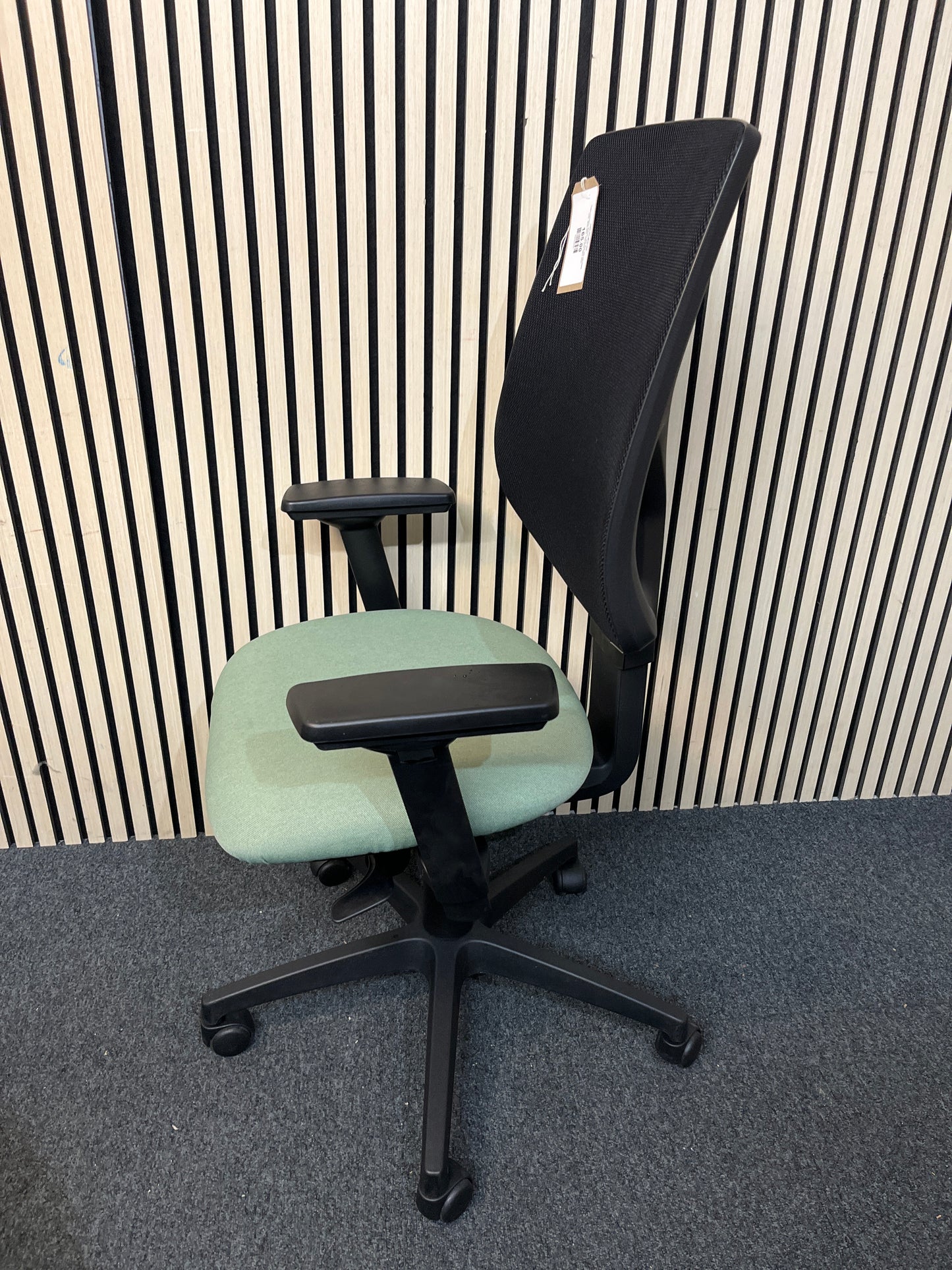 Tegan ergonomic asynchro task chair with adjustable arms - Mesh back - jade green fabric seate