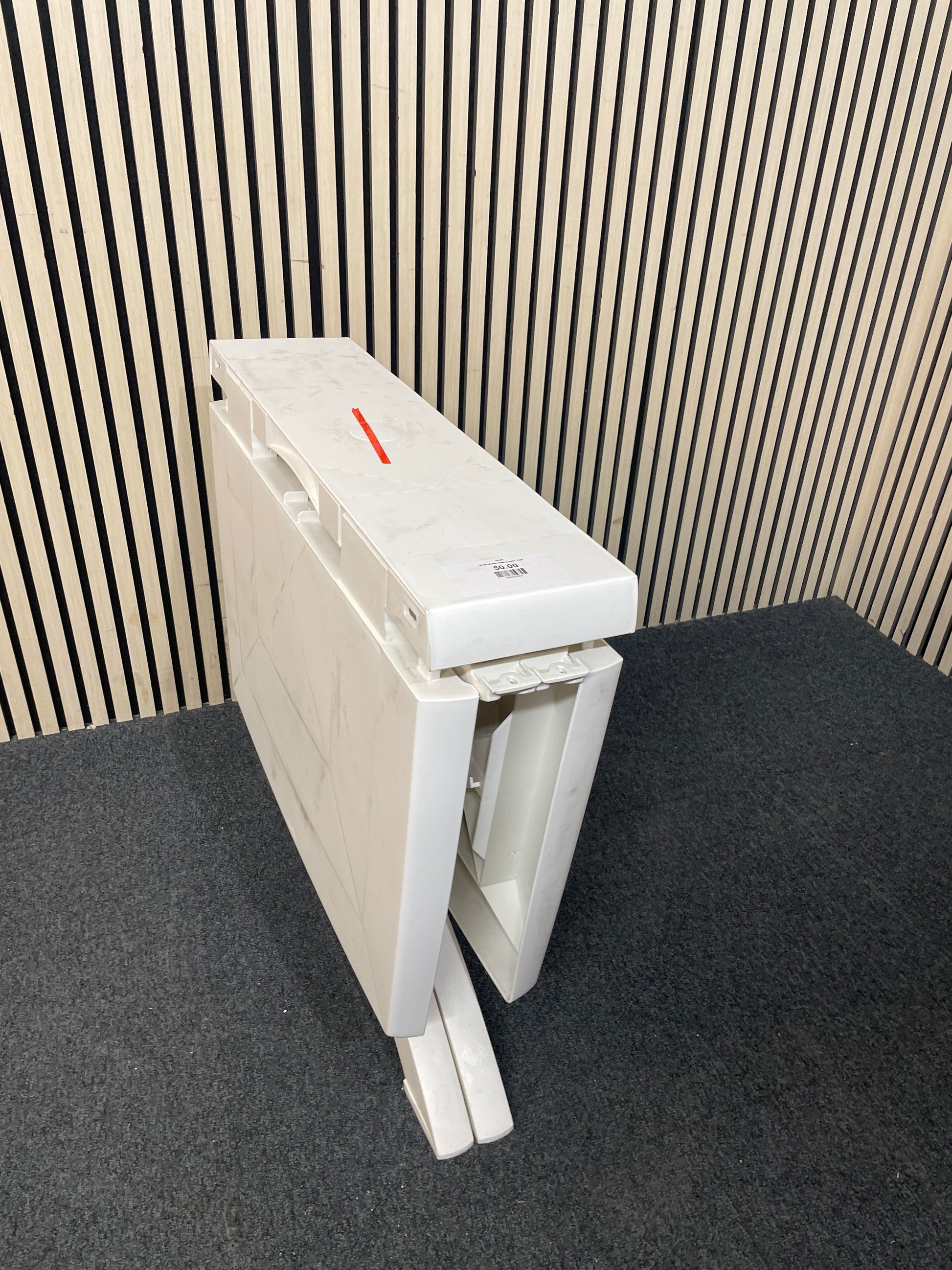 White plastic folding table  3126