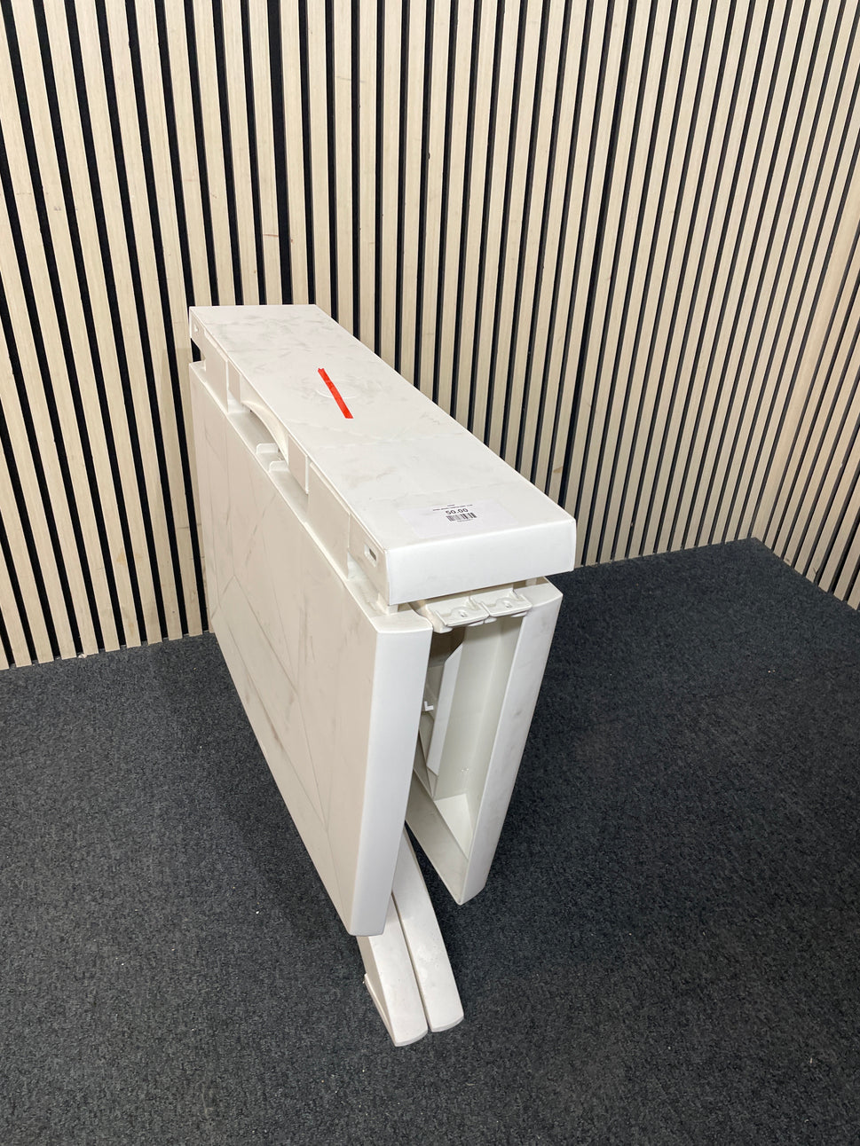 White plastic folding table  3126