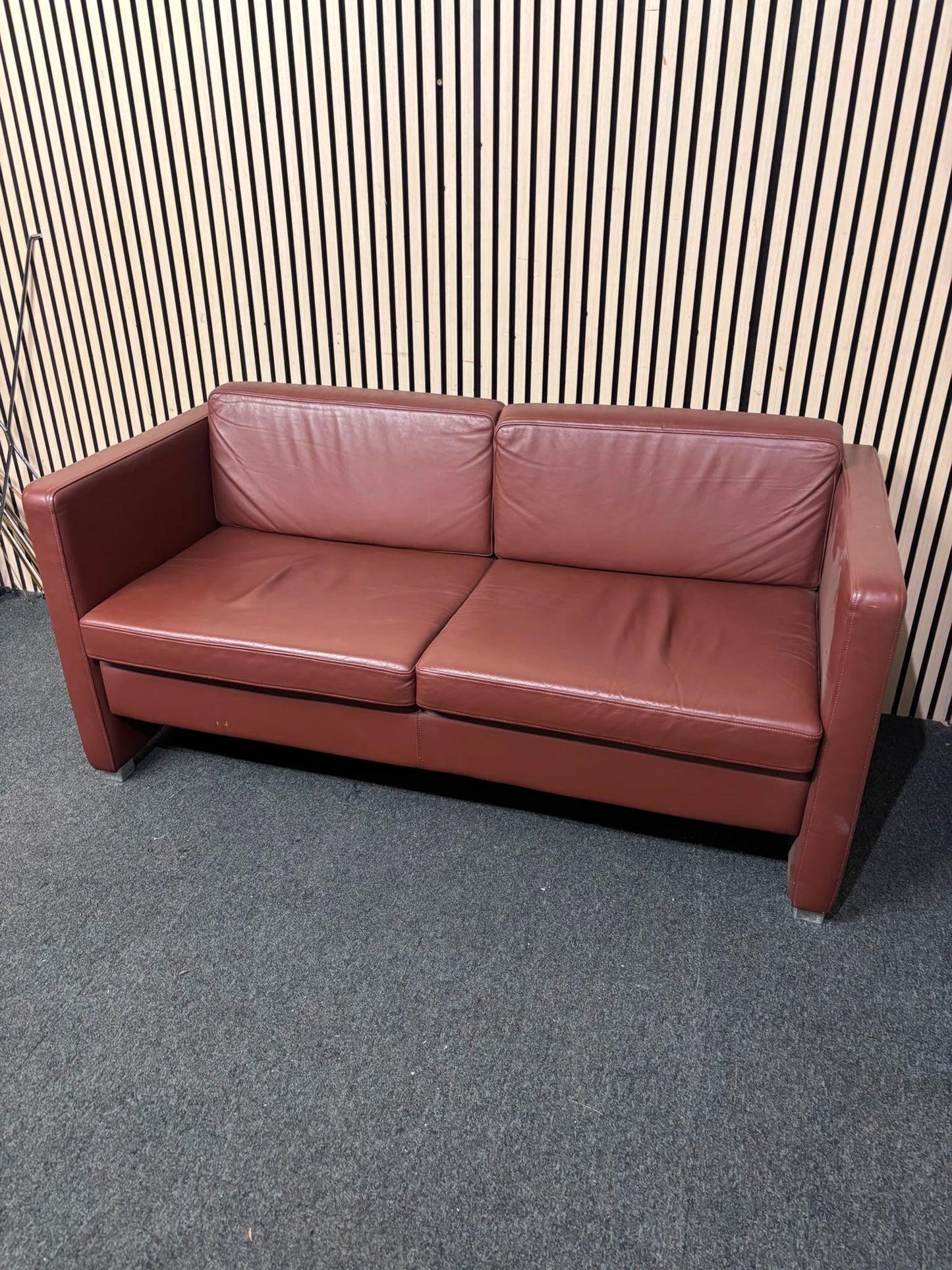 2+2 Boss design brwn leather sofa suite   44197