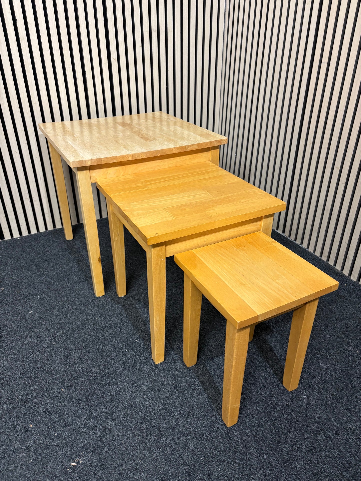 Rubber wood nest of tables 43590
