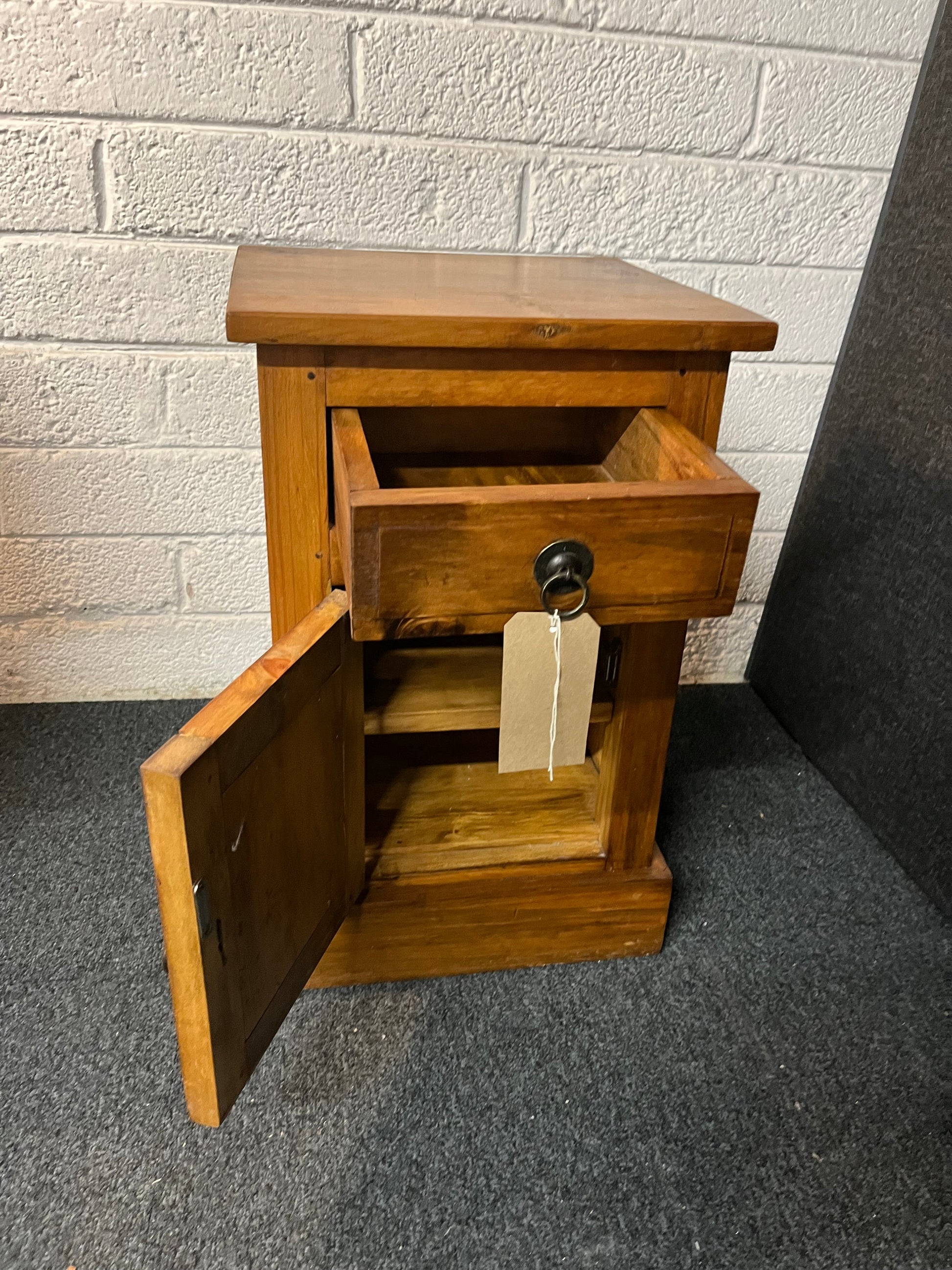 1 door 1 drawer bedside locker with central door design 1225
