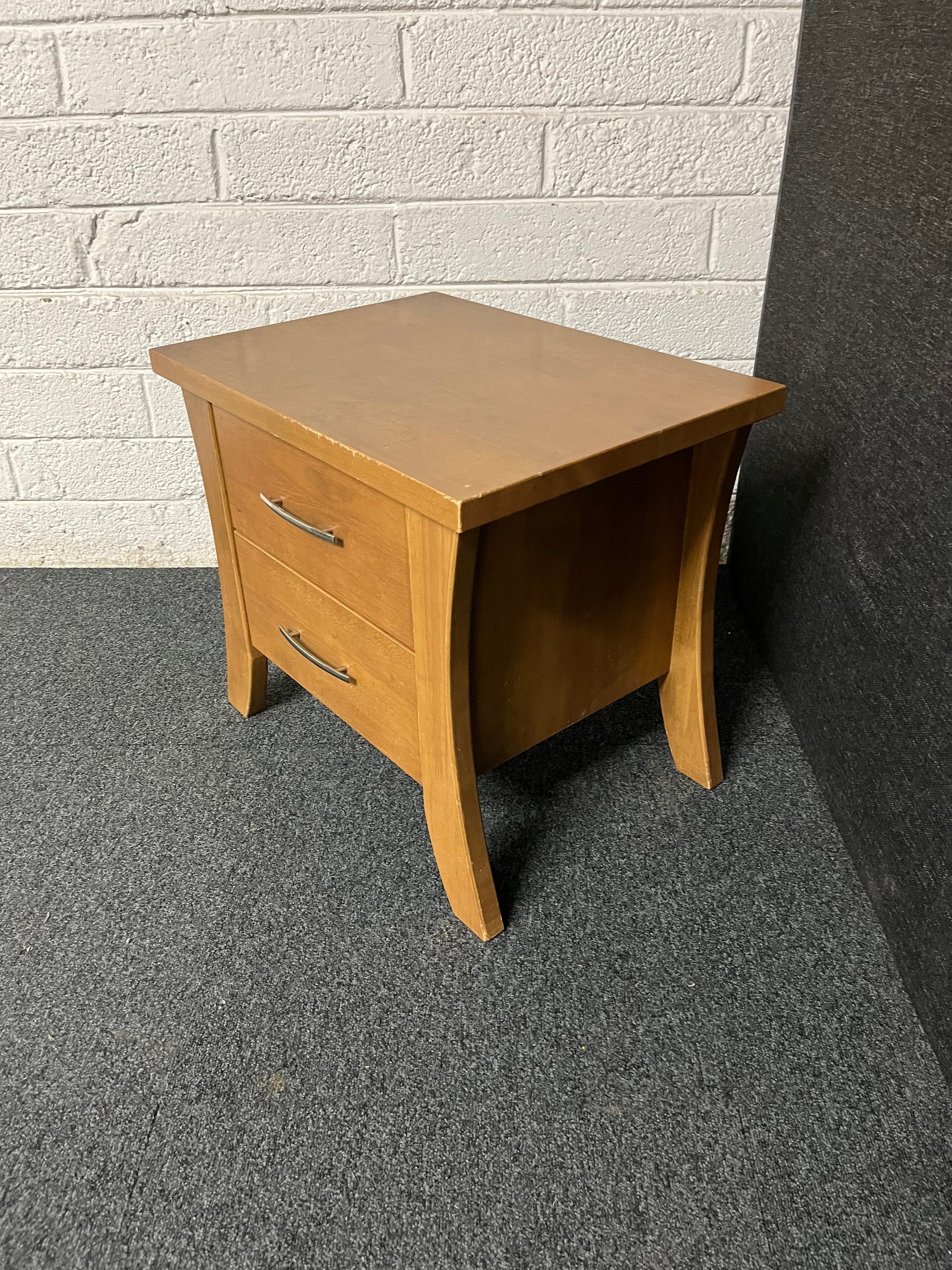 Oak low 2 drawer bedside locker  1225