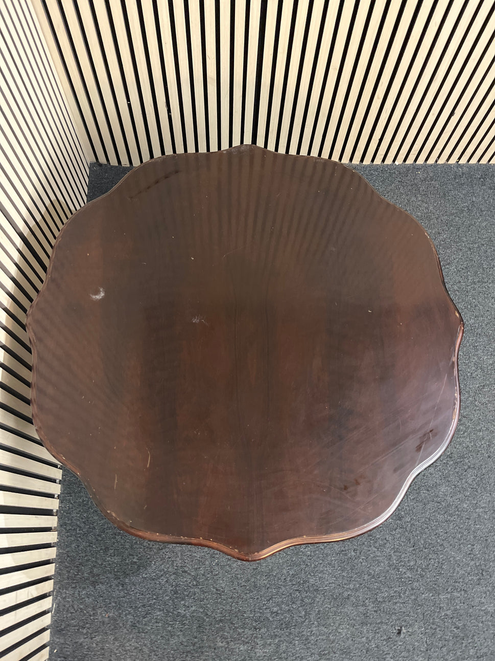 Solid dark wood star shaped coffee table (H 55 x Diameter 95 cm) 43786