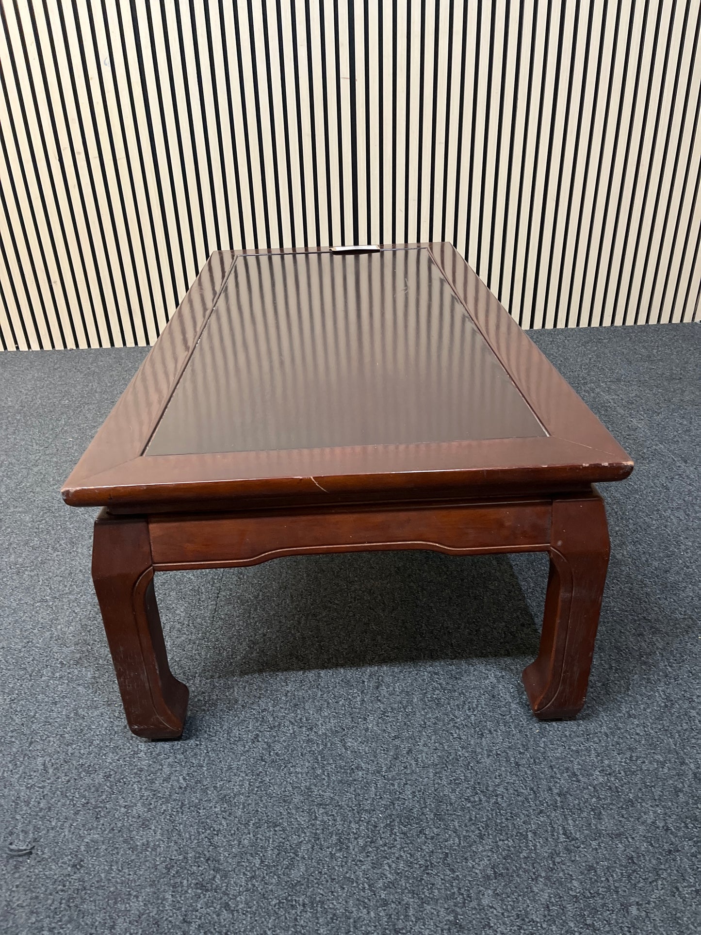 Solid dark wood stained low rectangular coffee table (H 40 x W 125 x D 60 cm) 2425