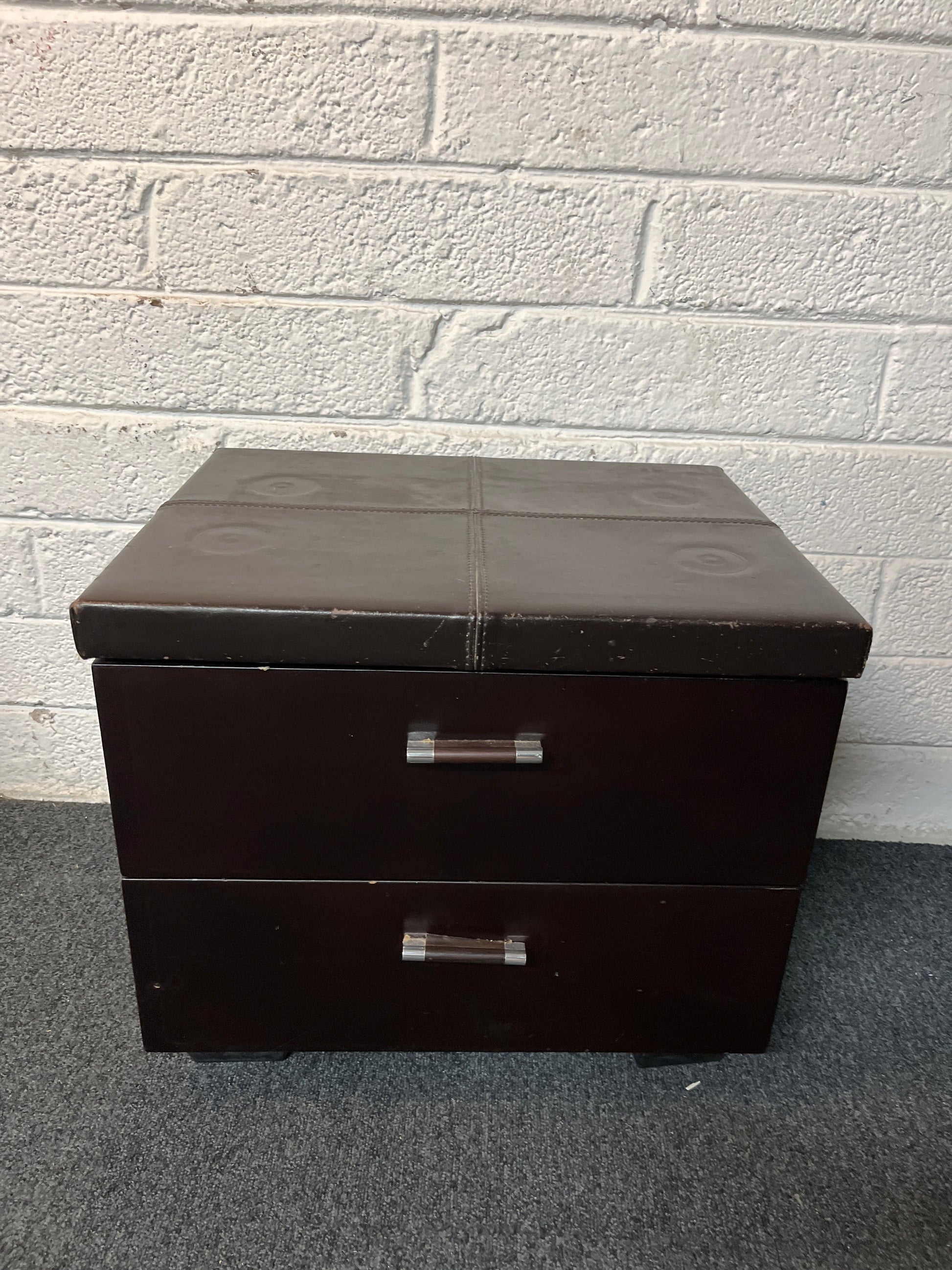 Black leatherette 2 drawer bedside locker (H 45 x W 50 x D 40 cm) 3225