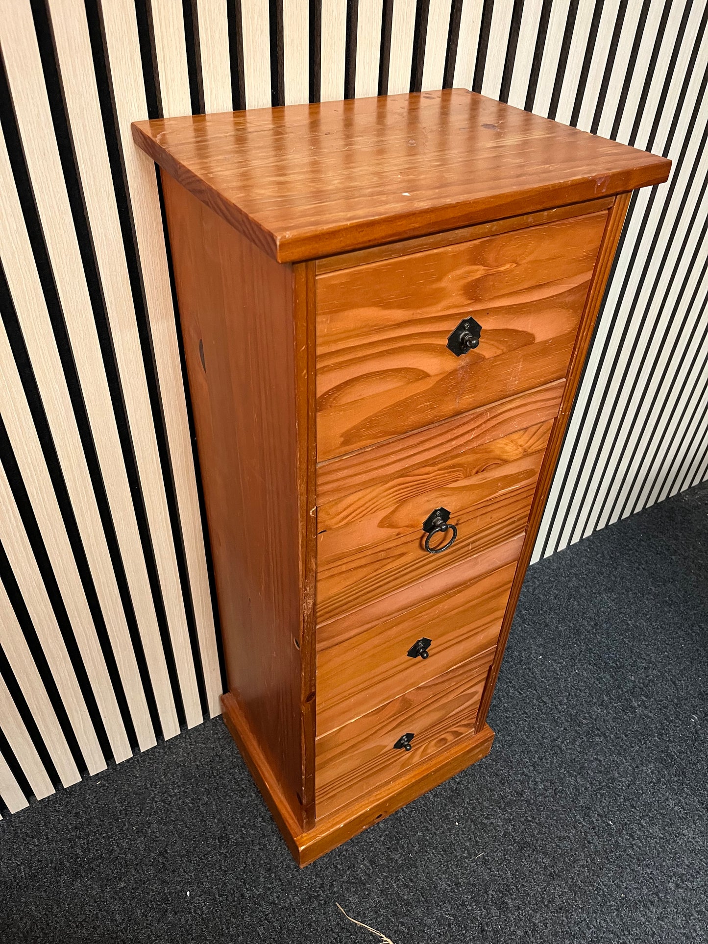 Pine tall boy with 4 drawers  1325