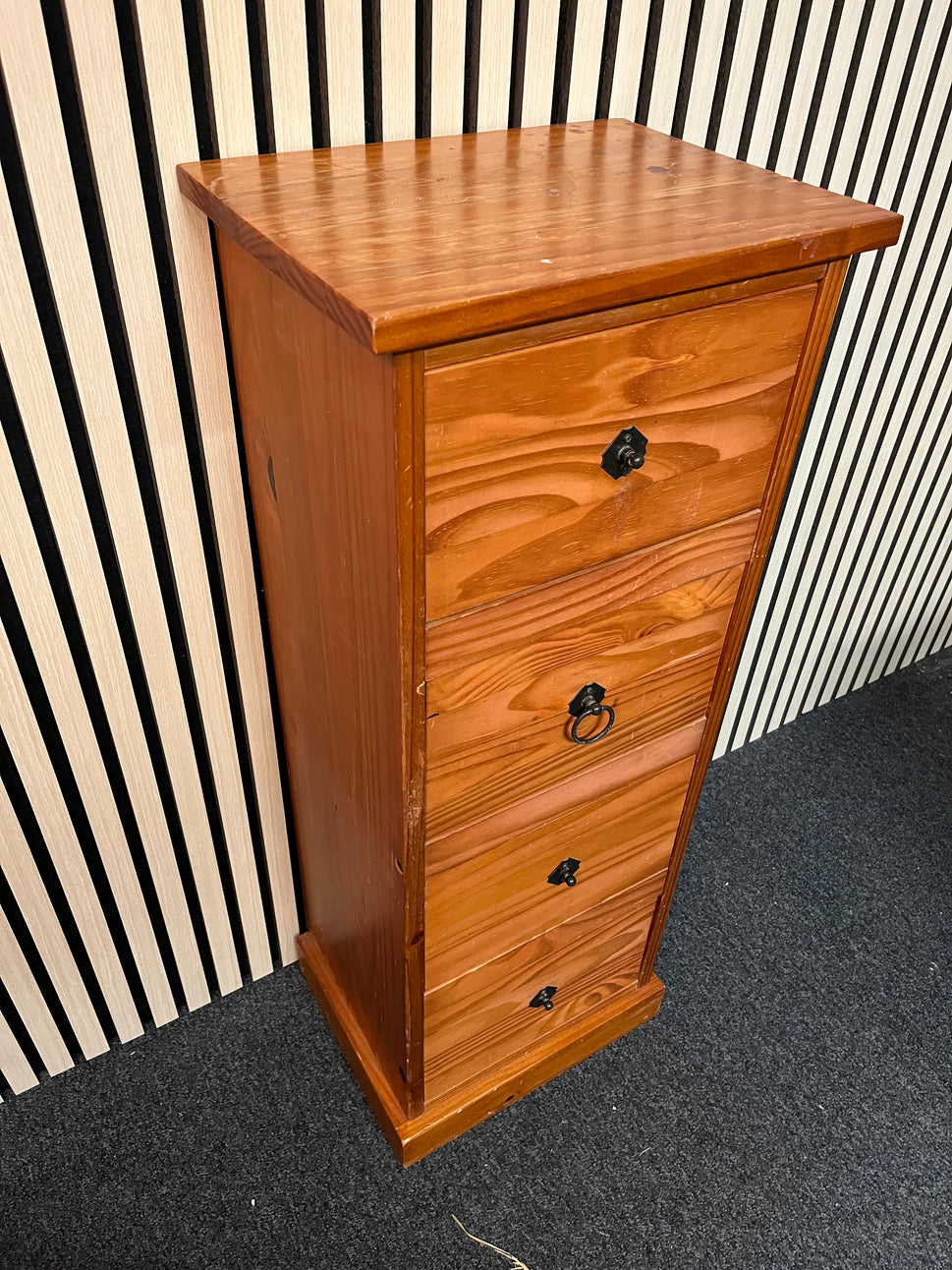 Pine tall boy with 4 drawers  1325