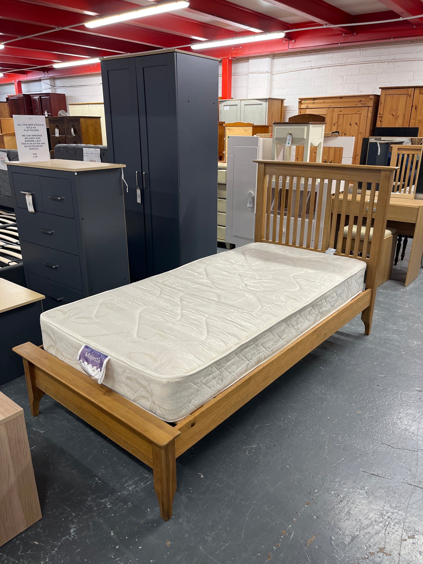 3ft high end solid oak framed bed 43435