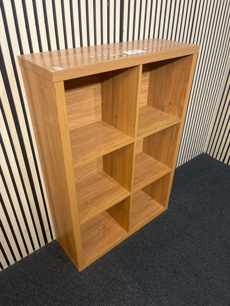 Modern wood effect storage unit with six open cube compartments. (H 117 x W 80 x D 30 cm)  44591