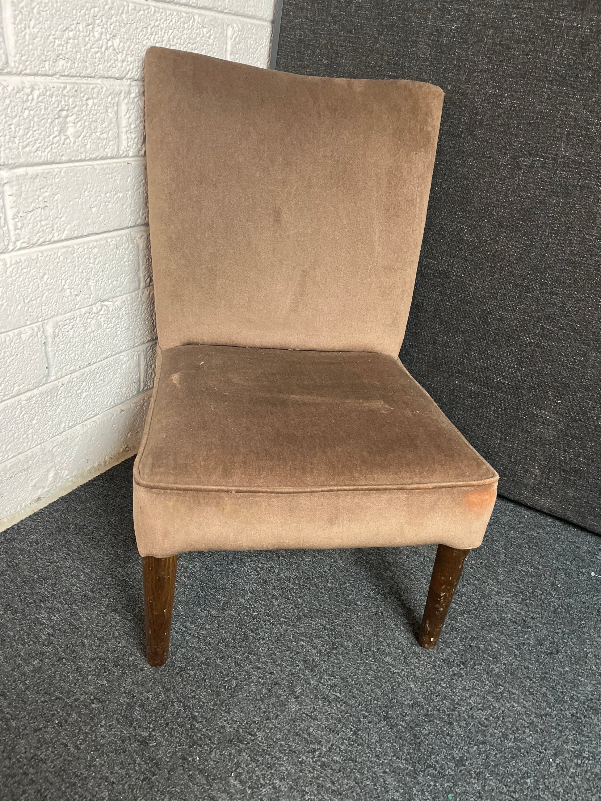 Retro brown fabric bedroom chair 1225