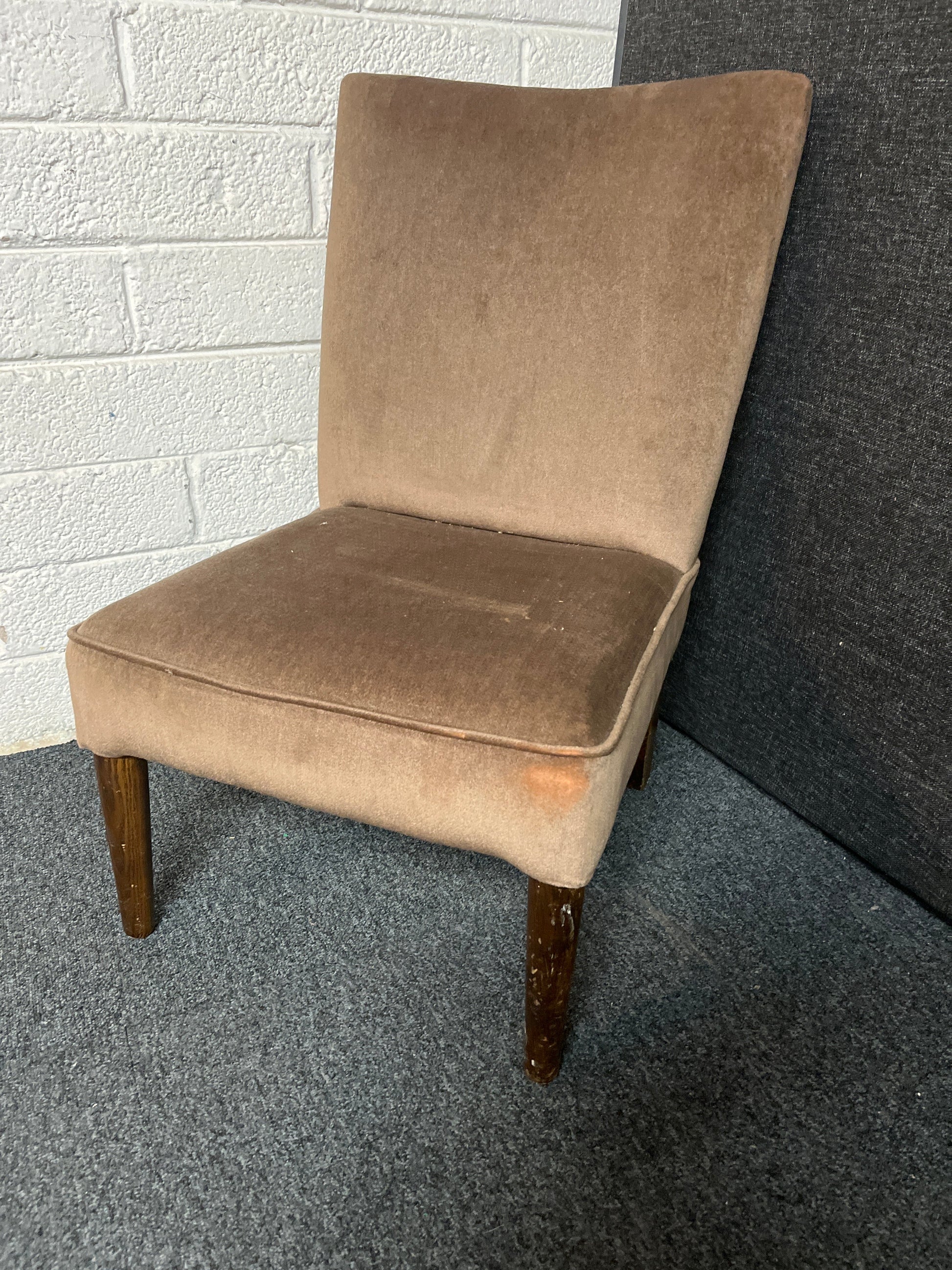 Retro brown fabric bedroom chair 1225