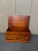Switch Solid pine, dark wood stained, top open blanket box  1126 2 image