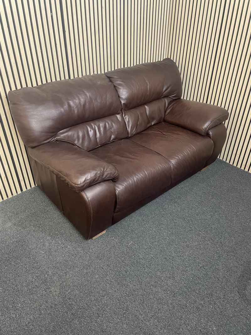 Dark brown leather two seater sofa (width 165 cm depth 87 cm)  44613