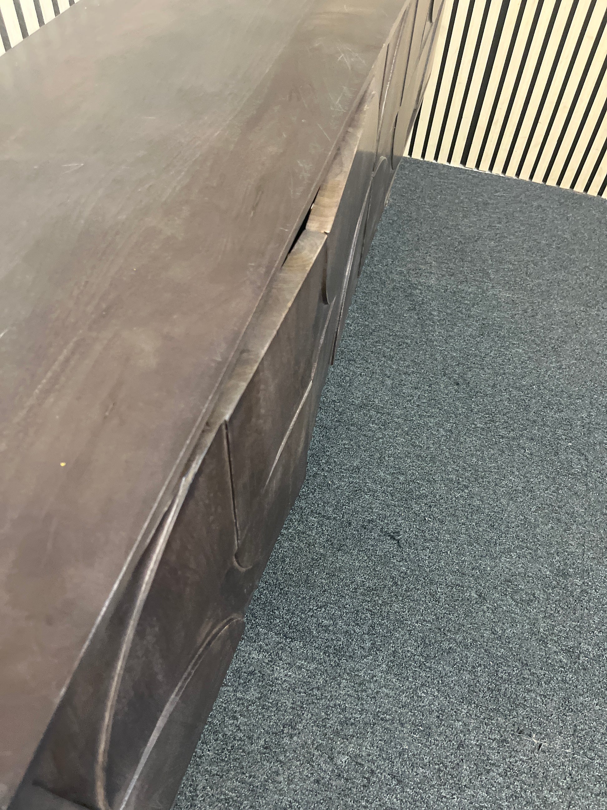 Solid dark teak stained low ornate 4 door sideboard 180Lx40Dx70H 43534