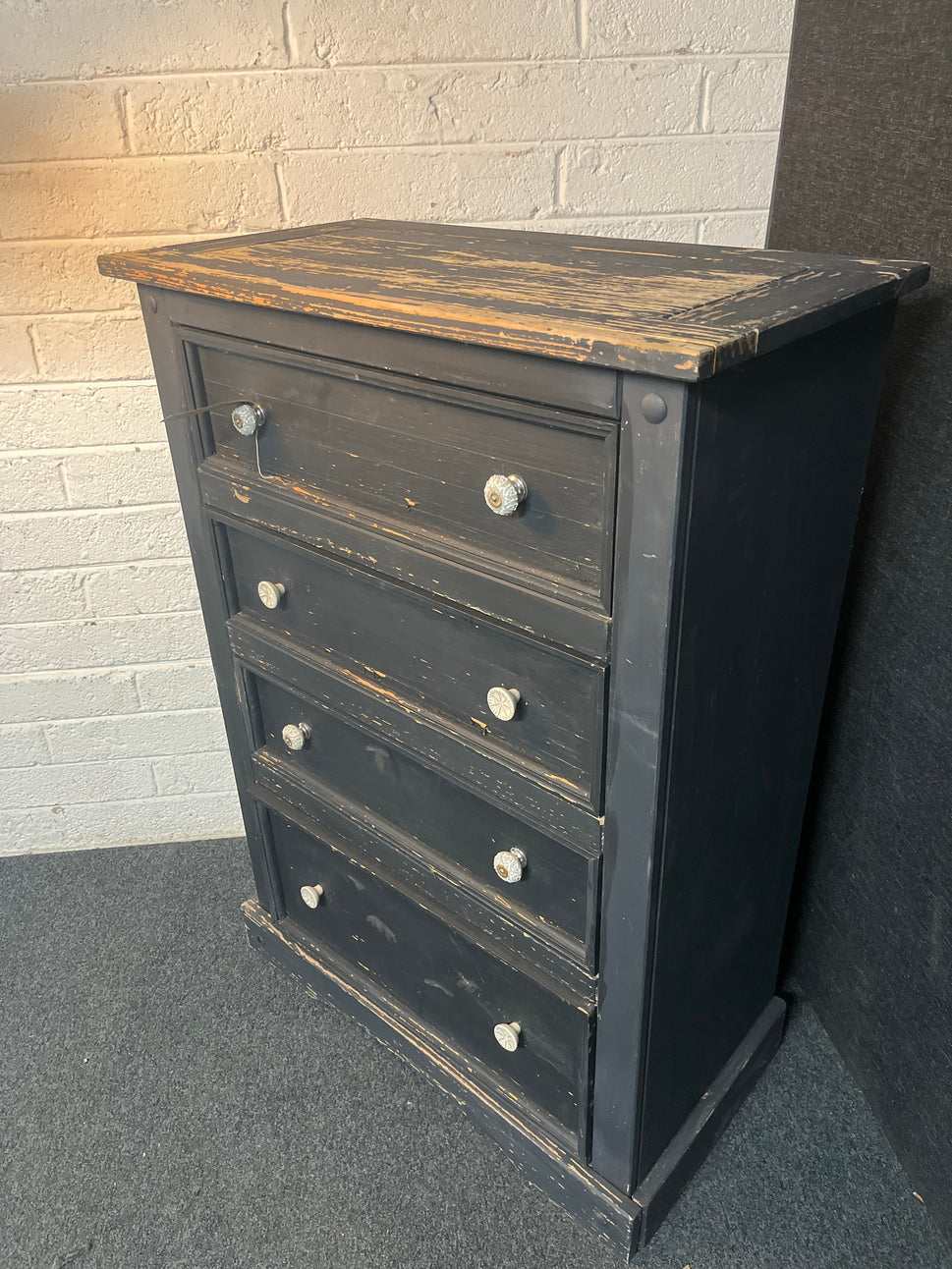 Tall pine 4 drawer chest of drawers (H 130 x W 92 x D 49 cm) 3225