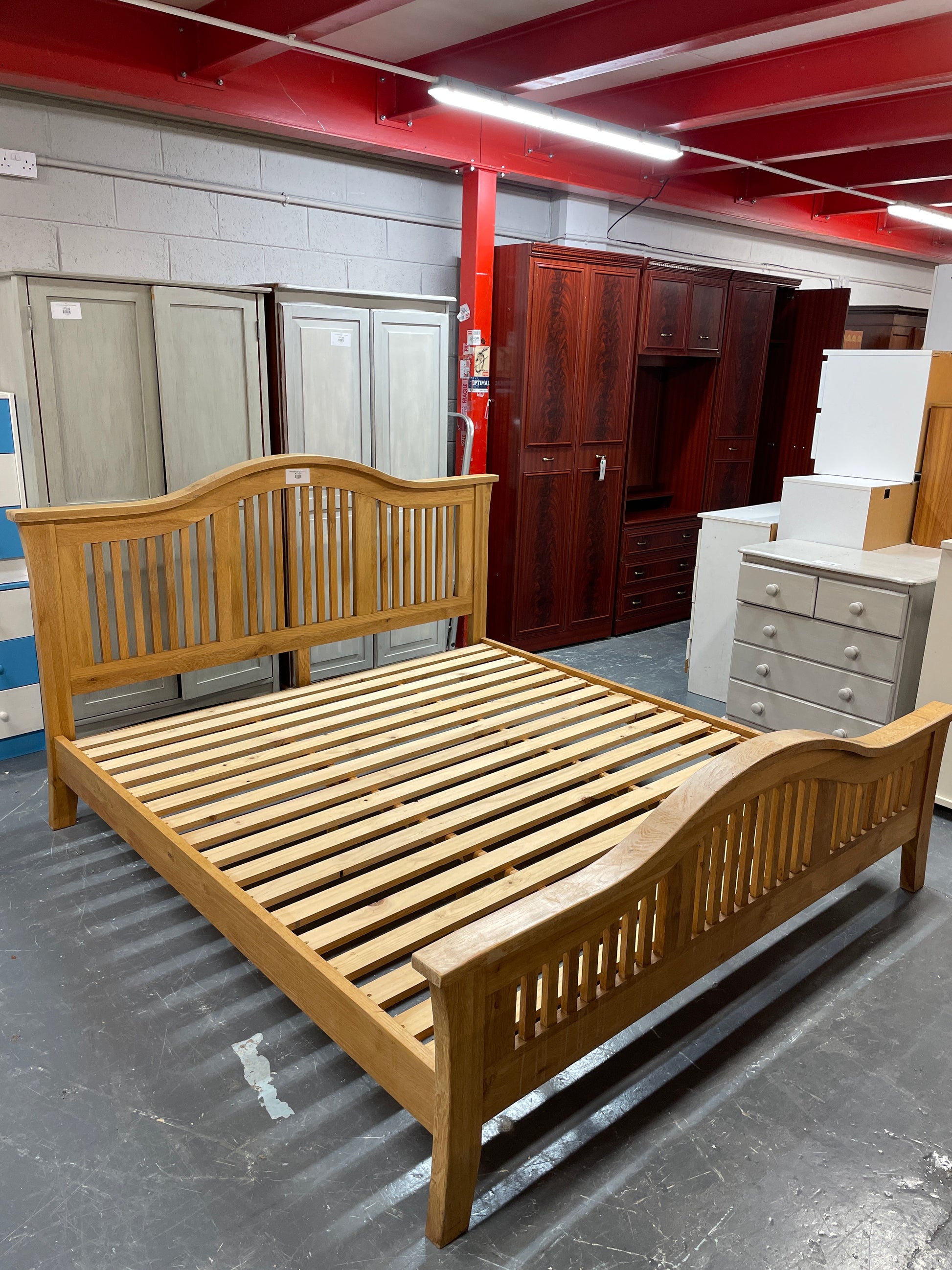 Solid Oak 6ft slatted back bed frame  (SUPERKING)  3126