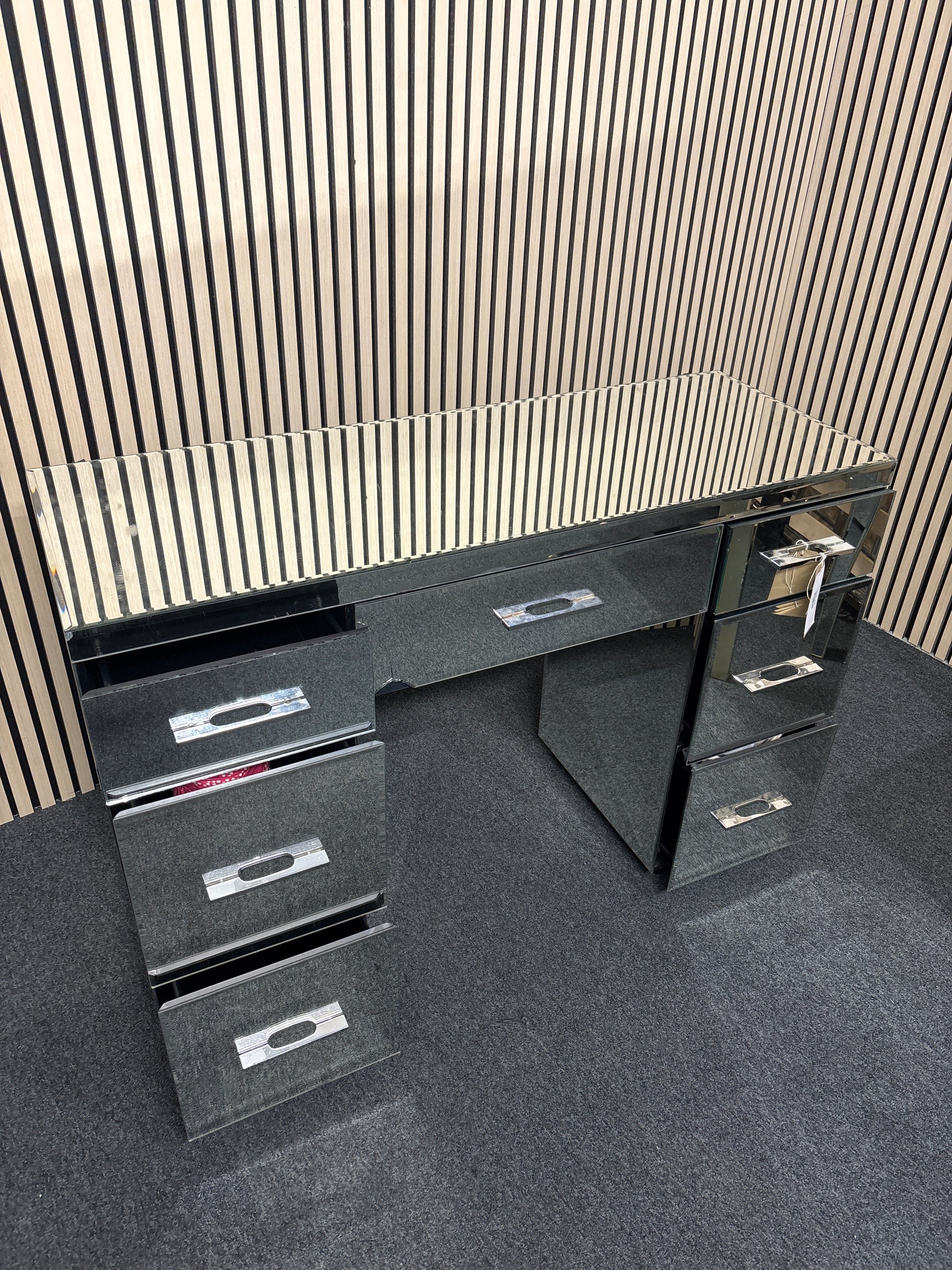 Polished glass 7 drawer bedroom dressing table 3325