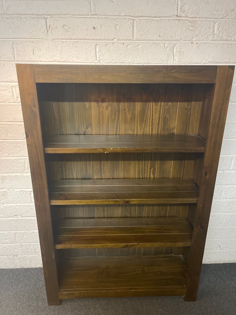 Solid tall dark wood stained open shelf unit (H 150 x W 100 x D 32 cm) 1325