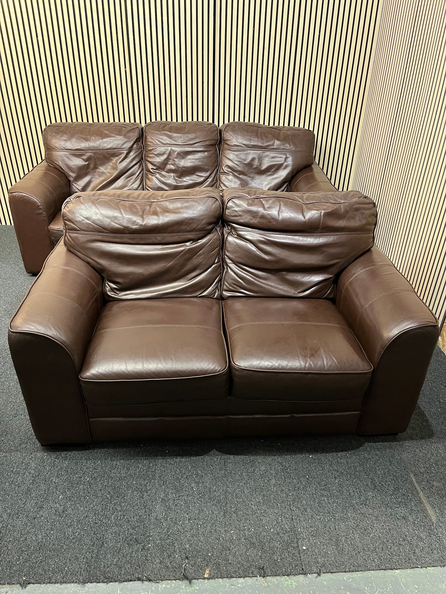 Real Leather Brown 3+2 Sofa Spotless Condition  1126