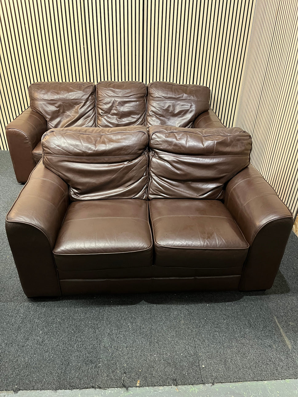 Real Leather Brown 3+2 Sofa Spotless Condition  1126