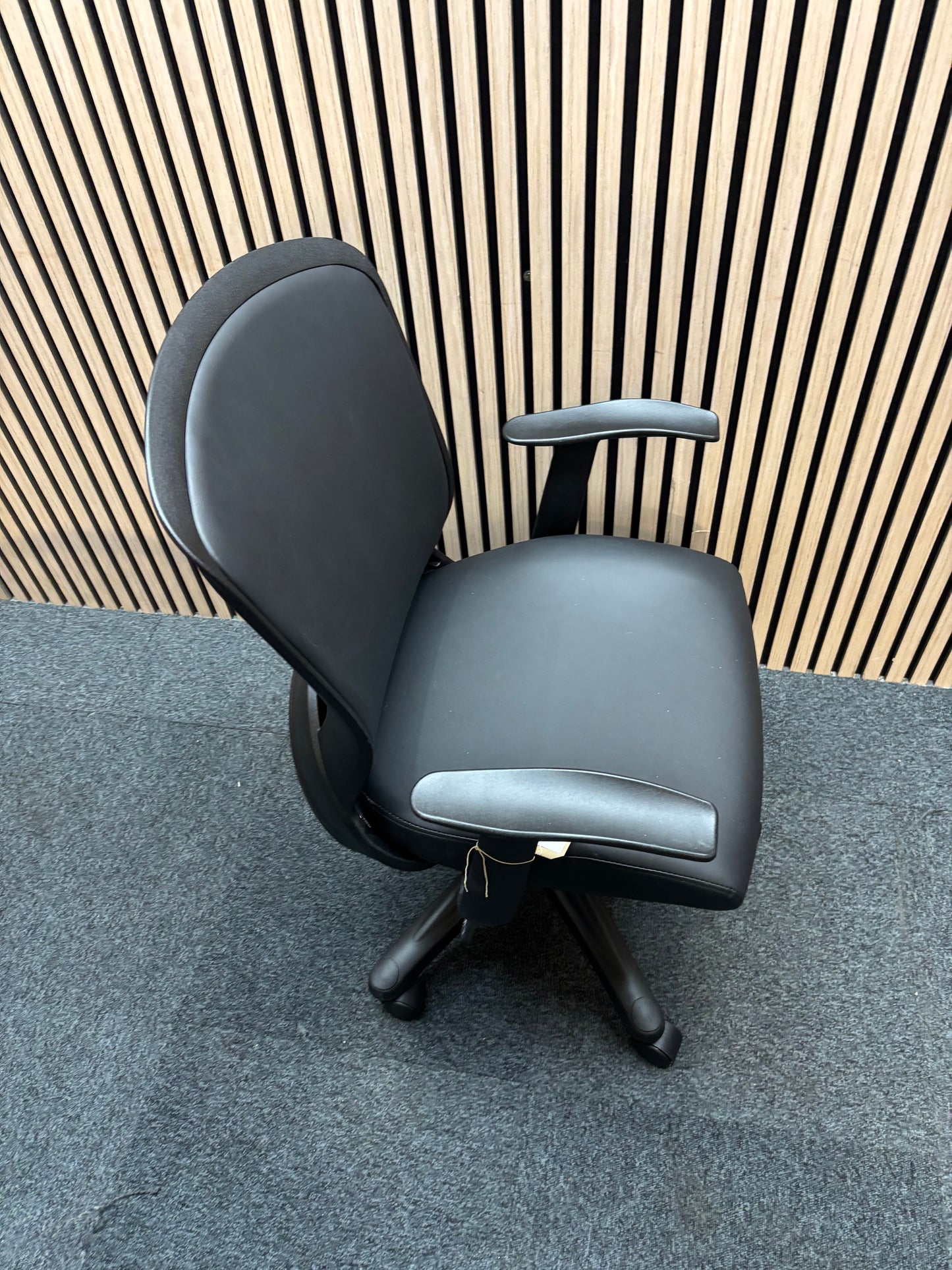 NEW Solaris height adjustable black vinyl swivel chair with arms