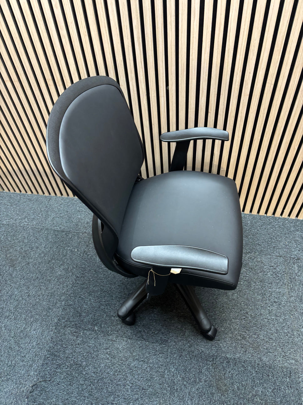 NEW Solaris height adjustable black vinyl swivel chair with arms