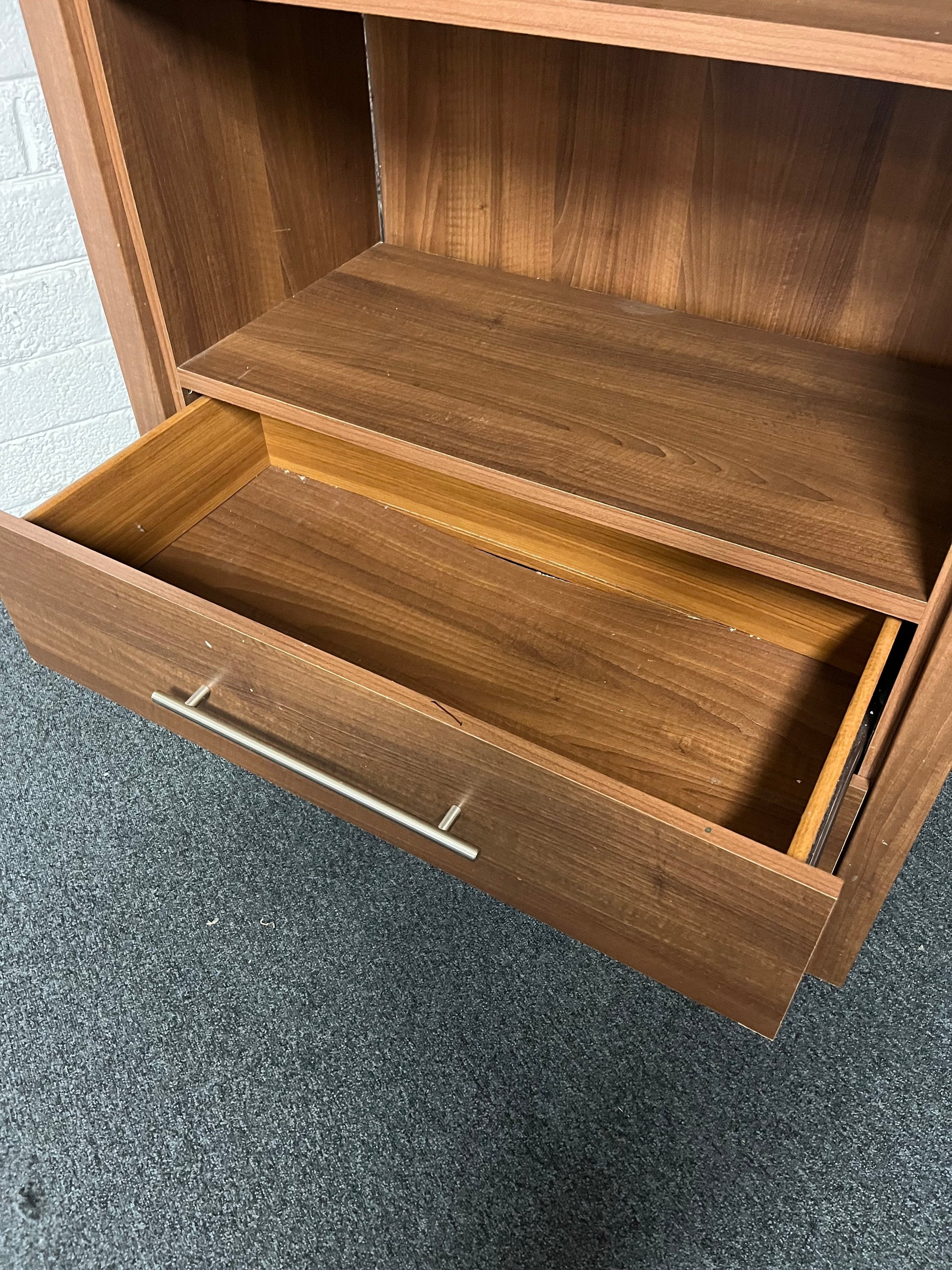 Large walnut display unit with 4 shelves and 2 drawers (H 1910 x W 900 x D 410 mm) 1225