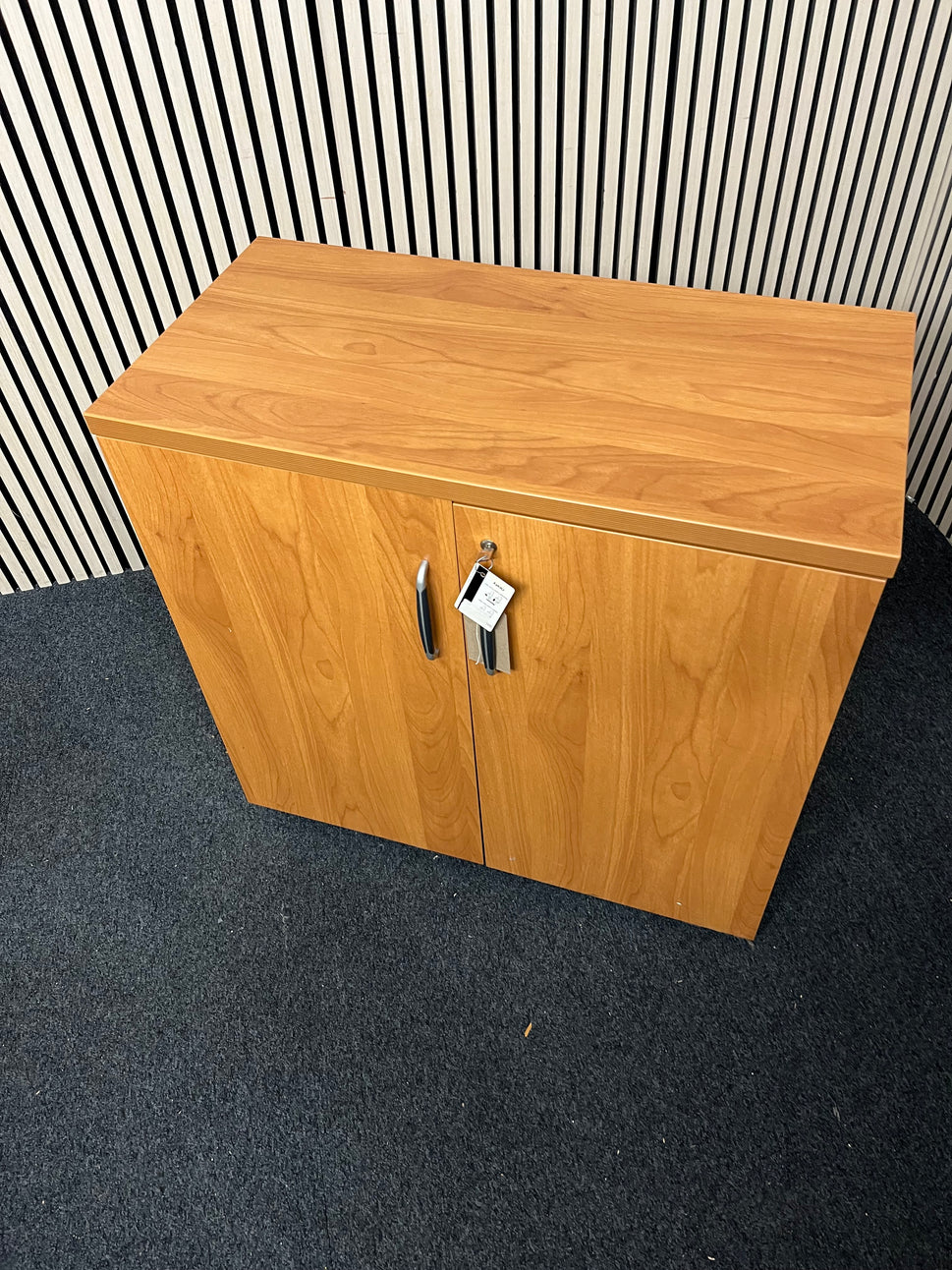 Cherry laminate low 2 door storage unit (H 80 x W 90 x D 45 cm) 2425