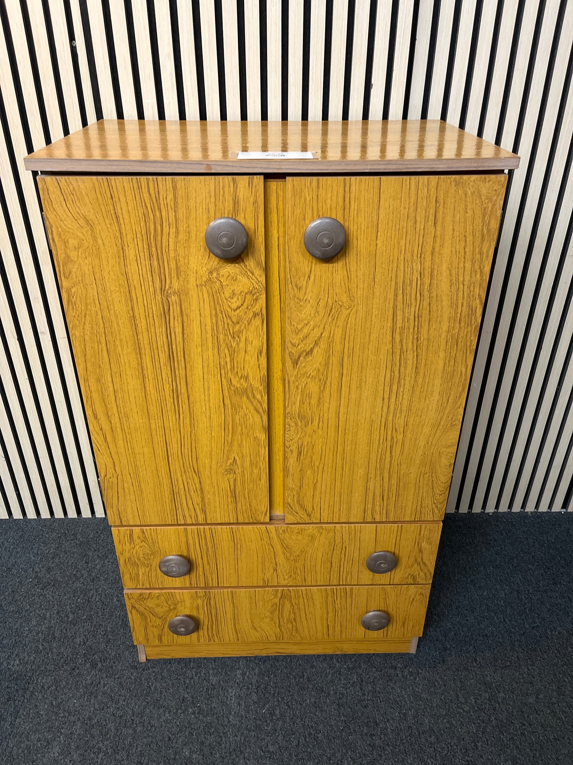 Teak laminate 2 door 2 drawer storage unit (H 109 x W 66 x D 42 cm) 2425