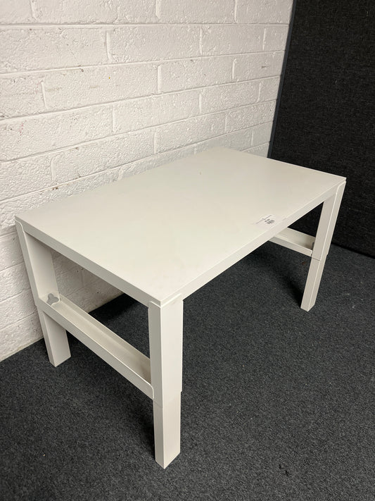 White low rectangular coffee table, height adjustable legs 1225