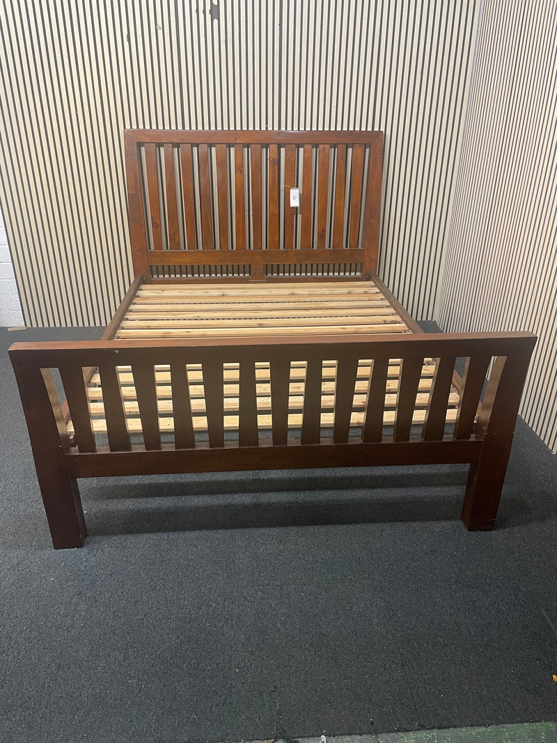5ft solid wood high back bed frame (KING bedframe)  44610