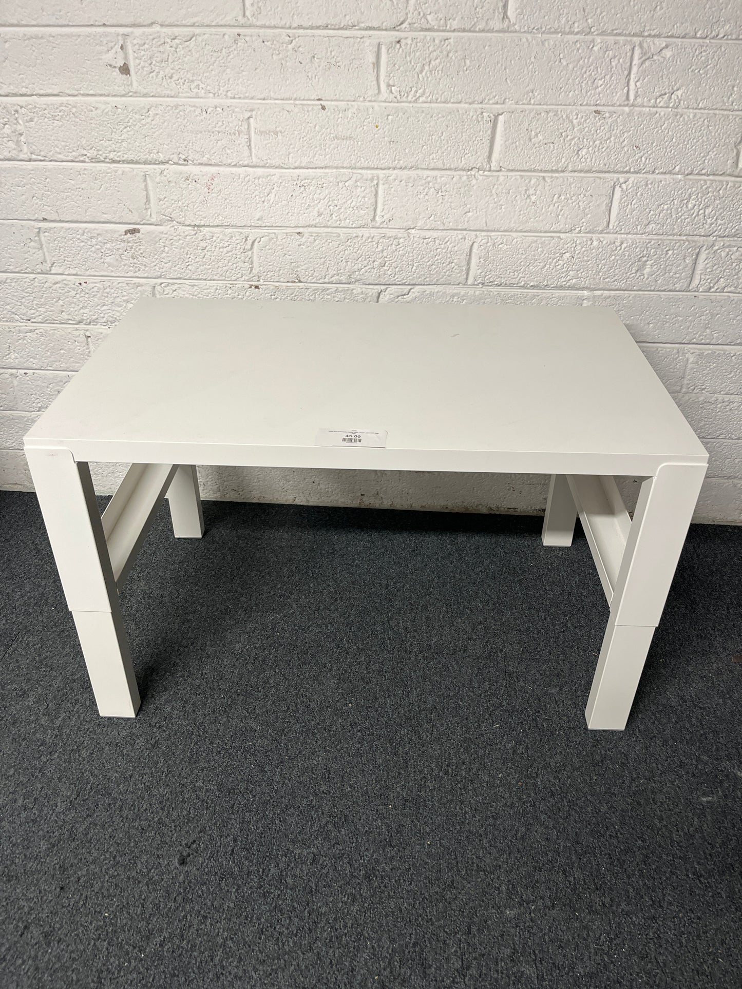 White low rectangular coffee table, height adjustable legs 1225