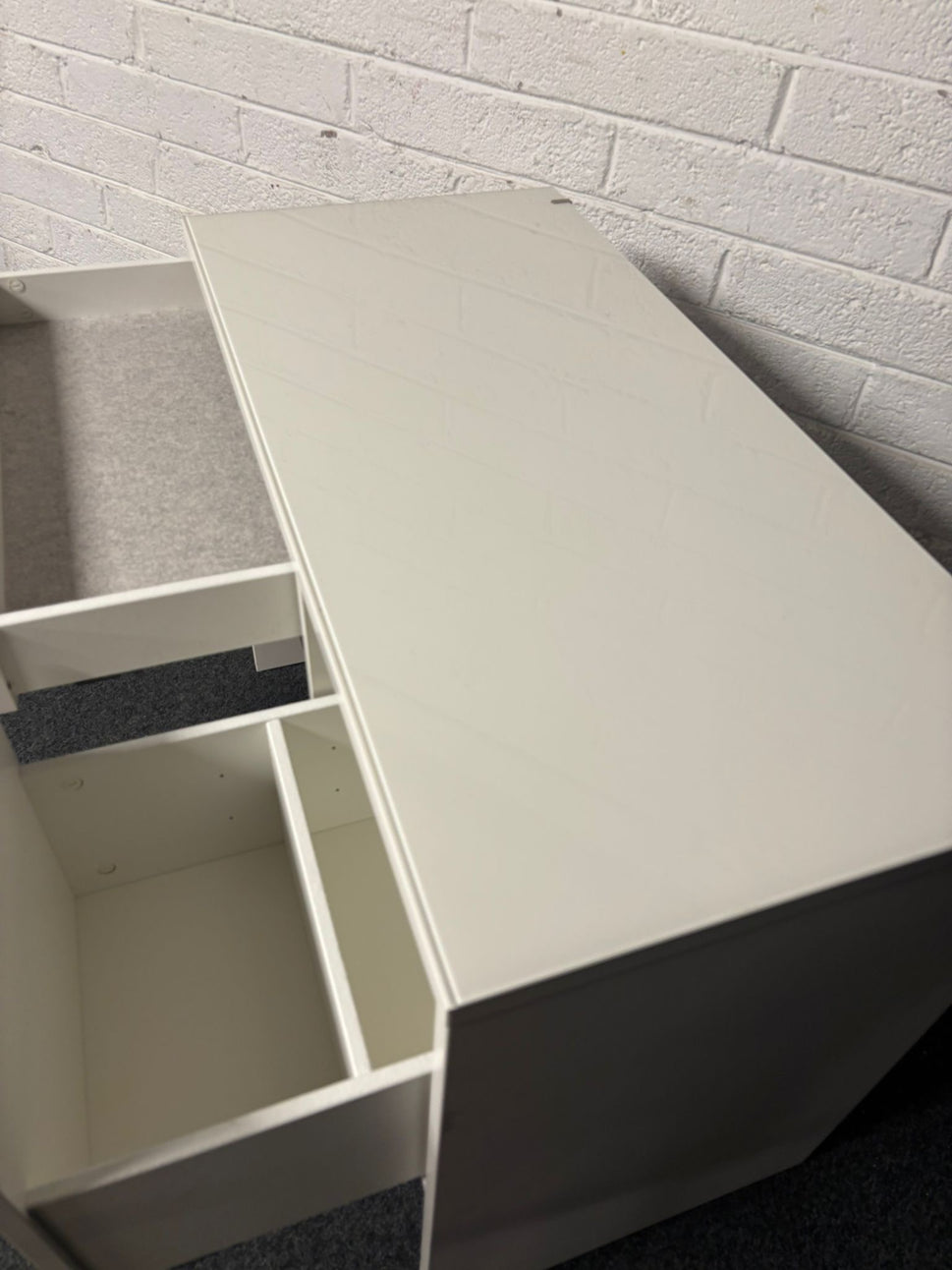 White gloss 1 door 1 drawer bedroom dressing desk 1000Wx480Dx780H 2225