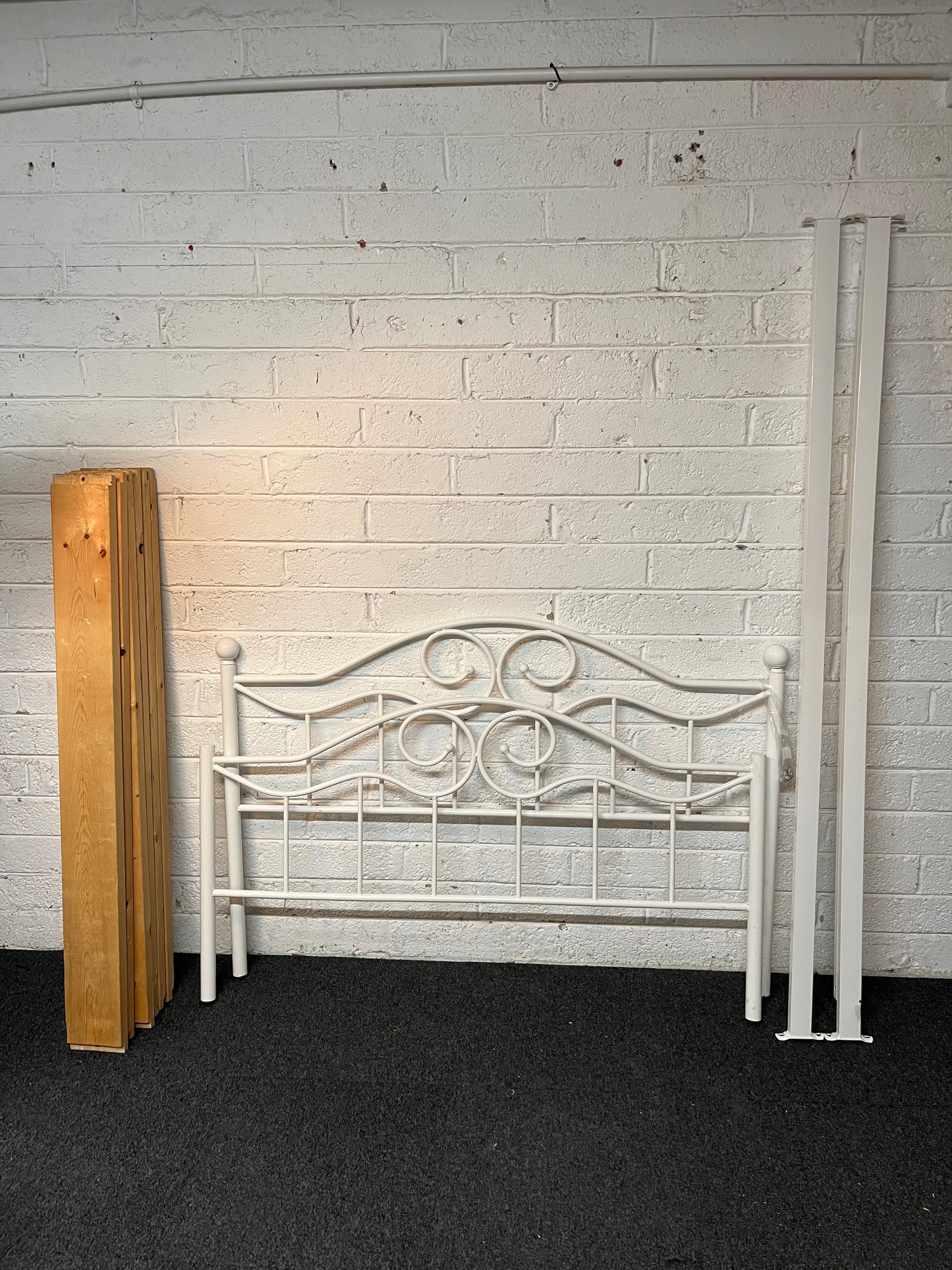 4 ft 6 white metal bed frame  1325