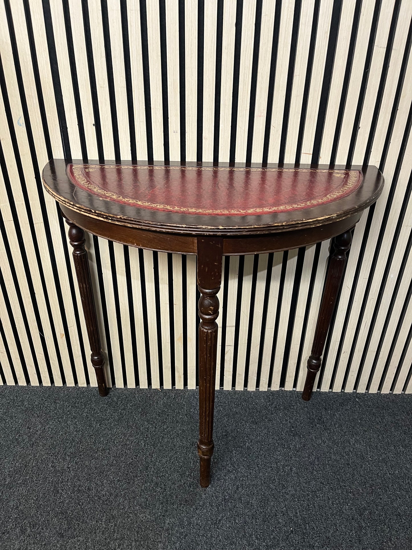 Mahogany half moon table  (H 76 x W 79 x D 40 cm) 3126