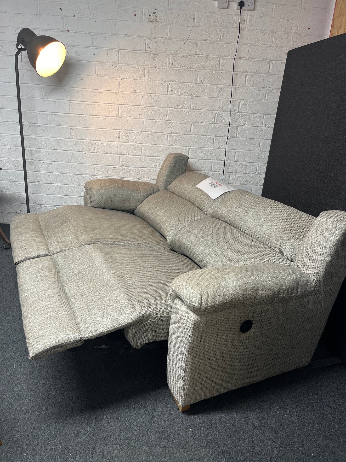 Large 2 seater light grey mix fabric ELECTRIC recliner sofa 2225
