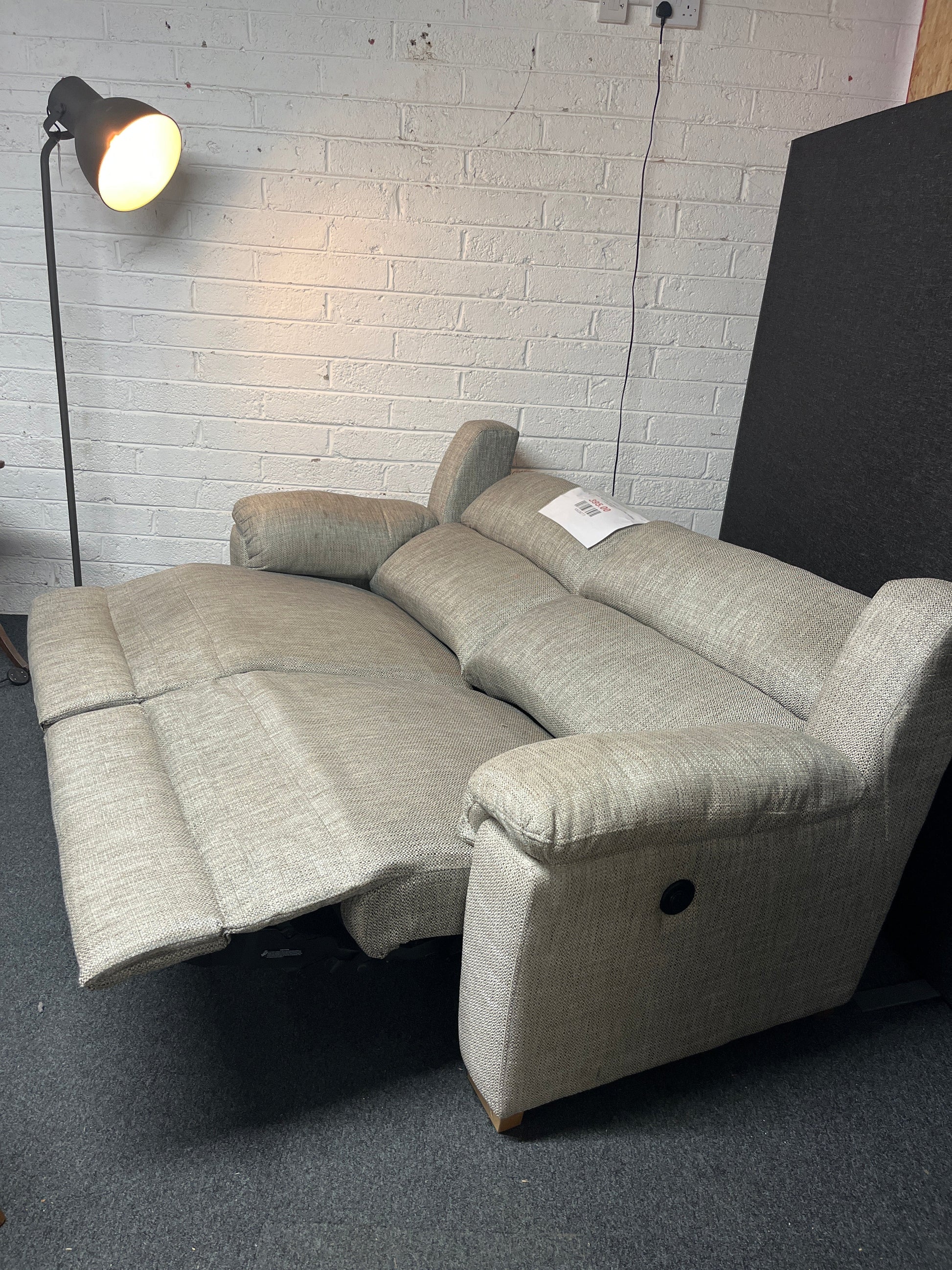 Large 2 seater light grey mix fabric ELECTRIC recliner sofa 2225
