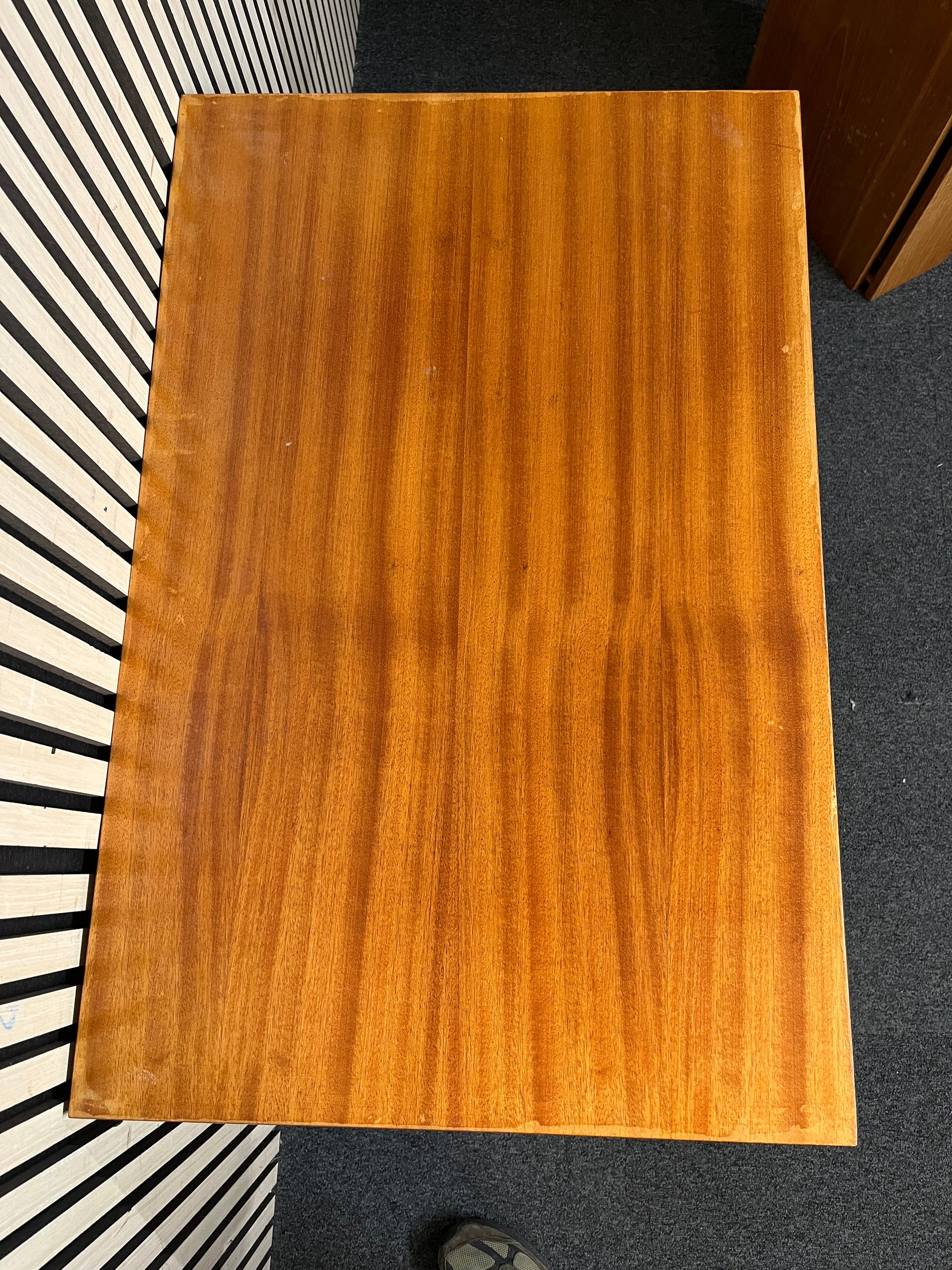 Small teak veneer dining table (87 x 56 cm) 43497