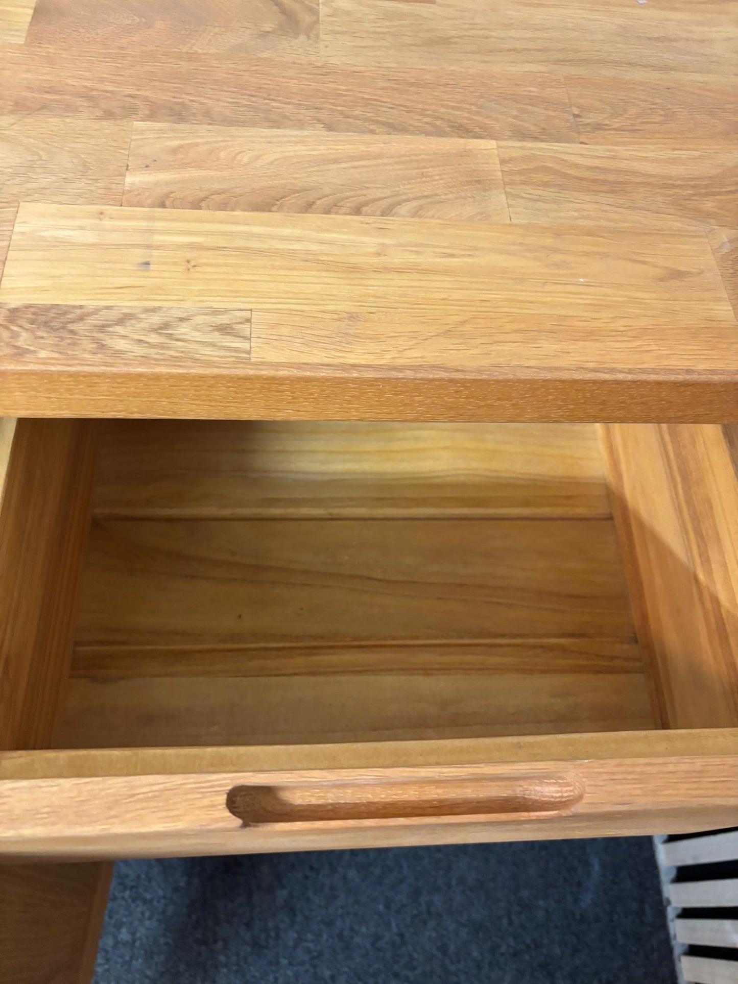 Solid oak 2 drawer hall table (H 80 x W 100 x D 40 cm) 2226